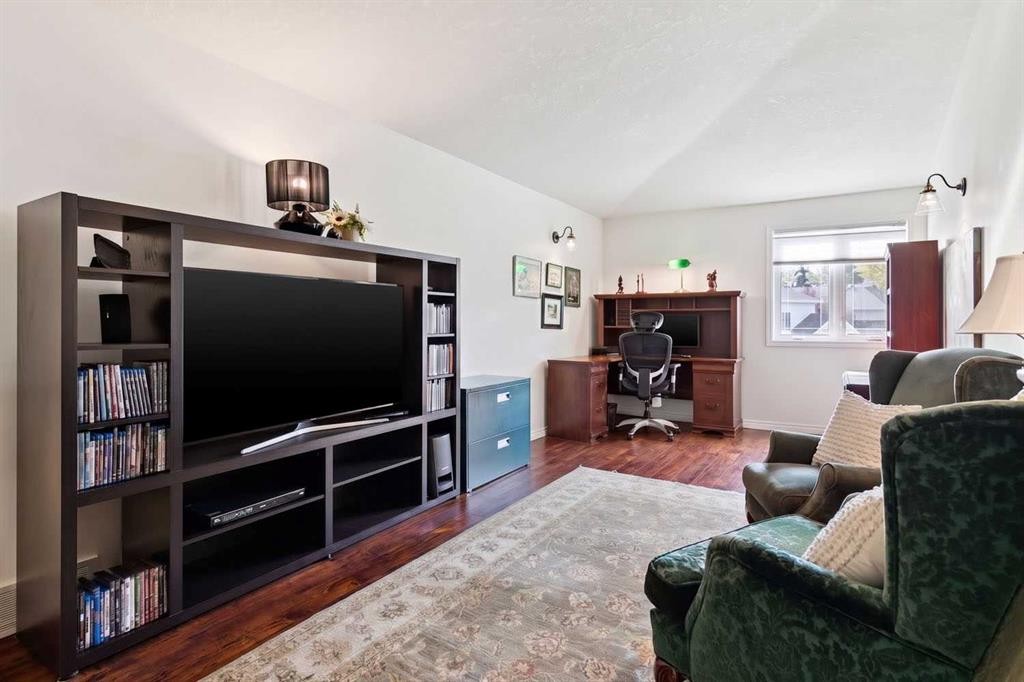 44 Inglewood Landing Se, Calgary, AB