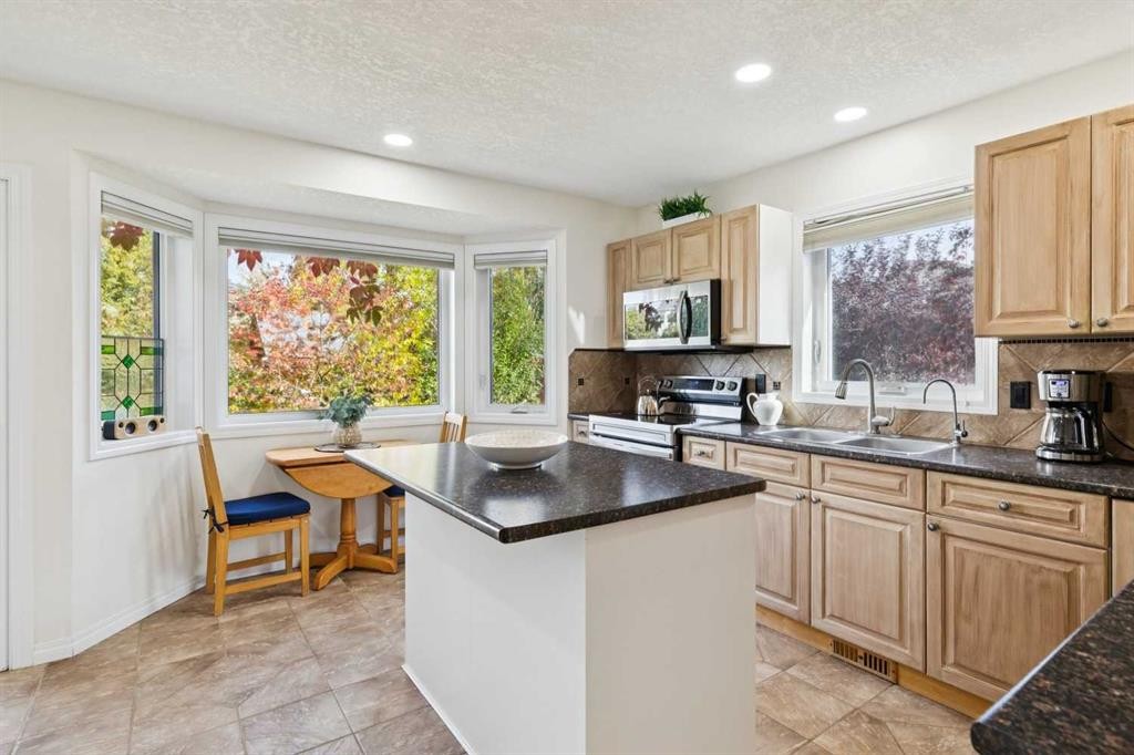 44 Inglewood Landing Se, Calgary, AB