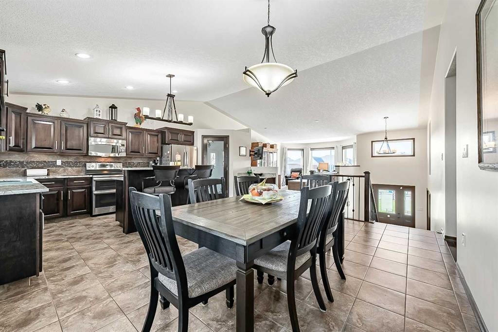142 Westview Drive, Nanton, AB