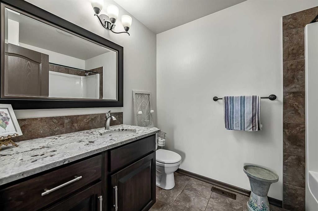 142 Westview Drive, Nanton, AB