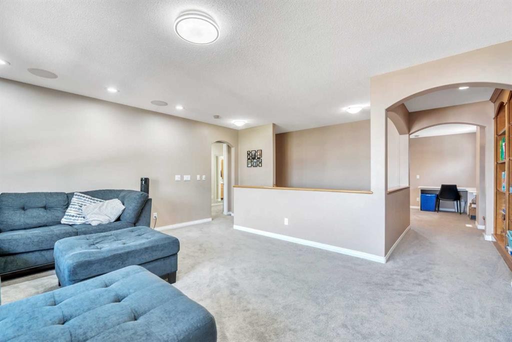 245 Springmere Way, Chestermere, AB
