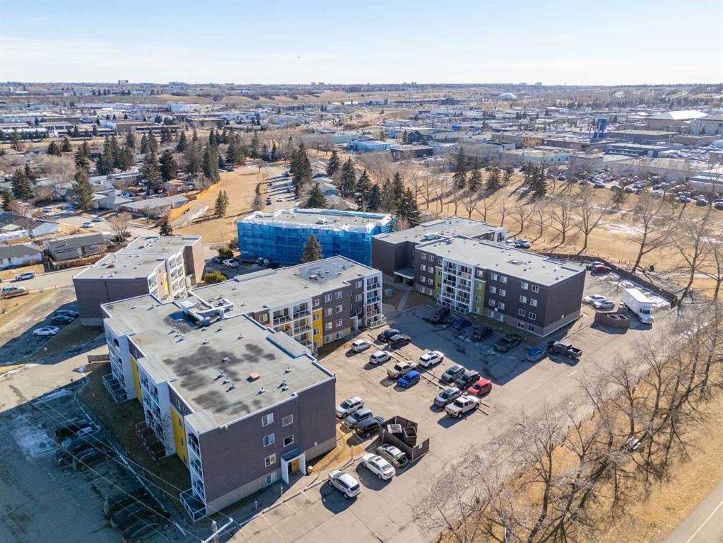 403-4455C Greenview Drive Ne, Calgary, AB
