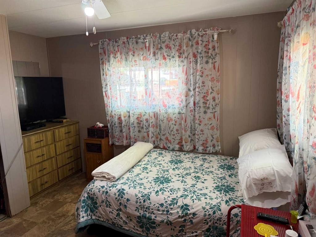408 3 Street North, Vulcan, AB