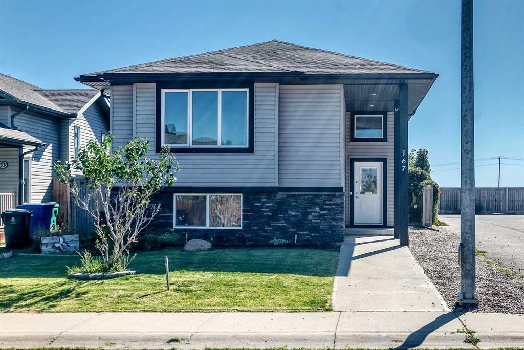 167 Mt Sundance Crescent West, Lethbridge, AB