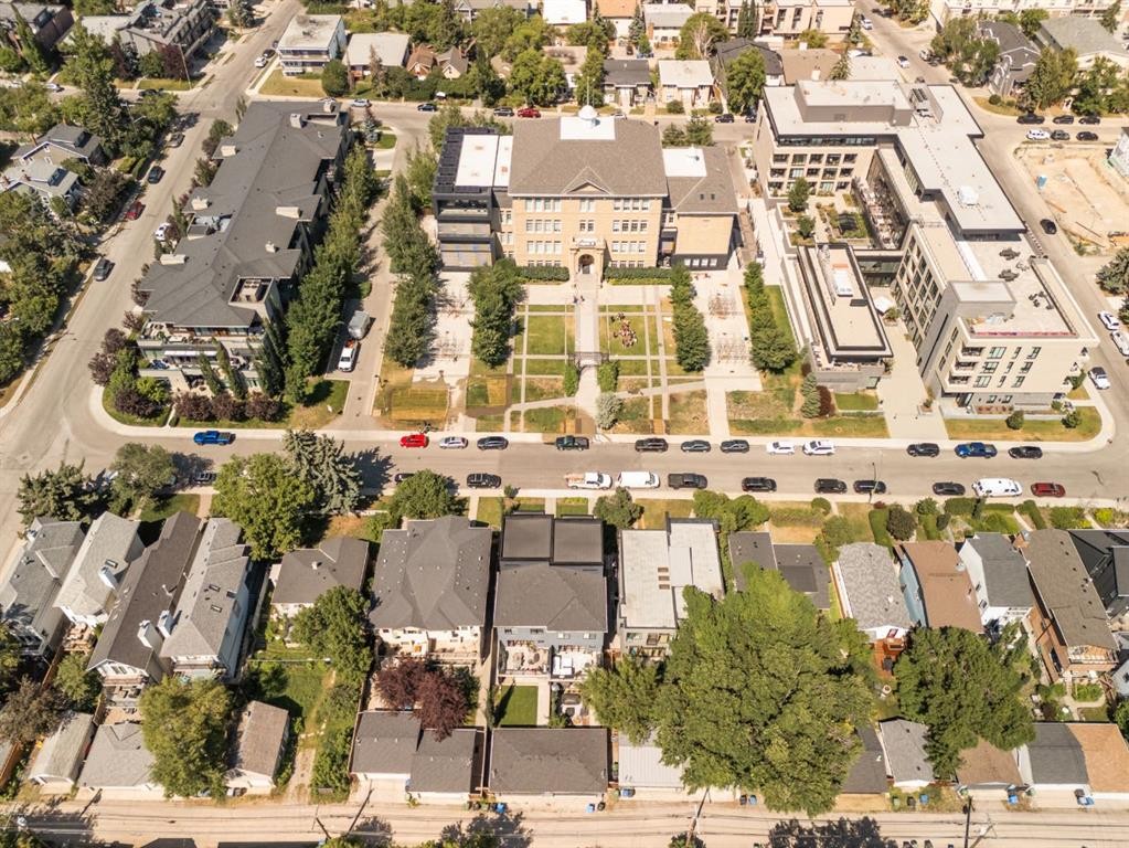 1723B 30 Avenue Sw, Calgary, AB