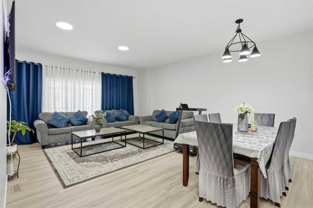 107 Corner Meadows Square Ne, Calgary, AB
