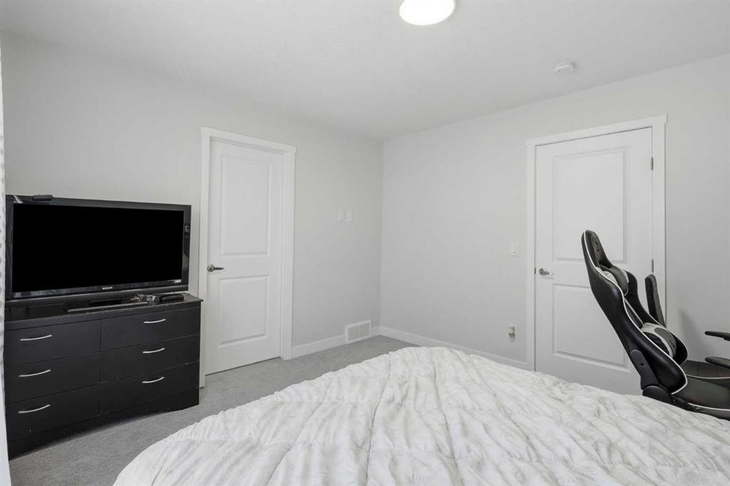 107 Corner Meadows Square Ne, Calgary, AB