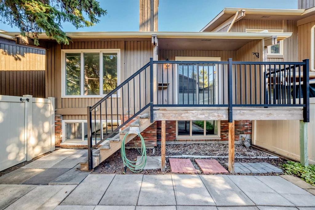 49-10001 Brookpark Boulevard Sw, Calgary, AB