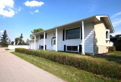 108 Flett Drive NEAirdrie, AB T4B 1N2