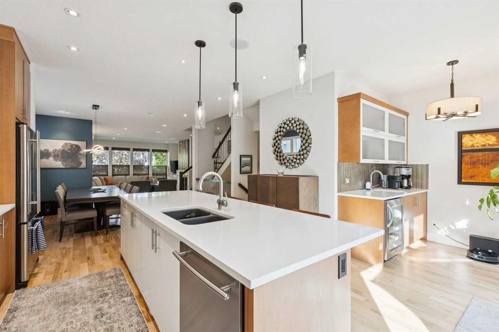 1815 30 Avenue Sw, Calgary, AB
