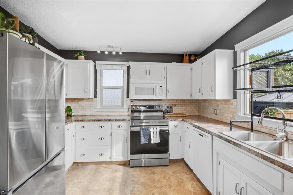 5141 43 Street, Olds, AB