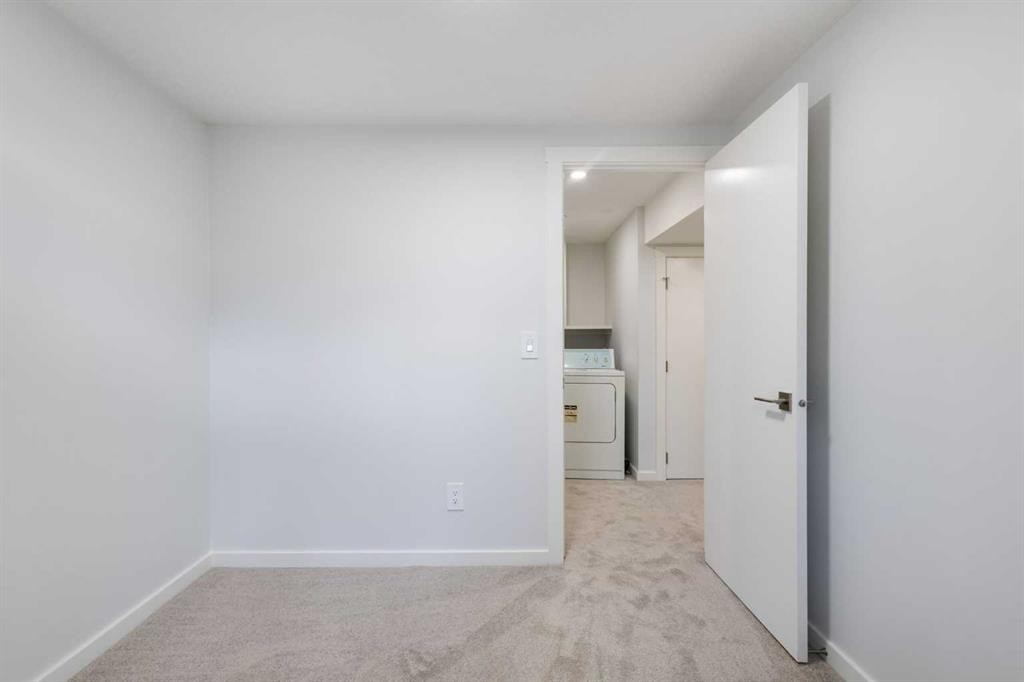 52 Doverdale Mews Se, Calgary, AB