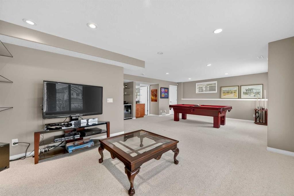 35 Rockyledge Rise Nw, Calgary, AB