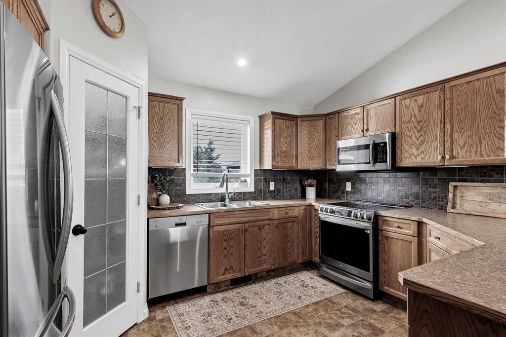 620 Pioneer Drive, Irricana, AB