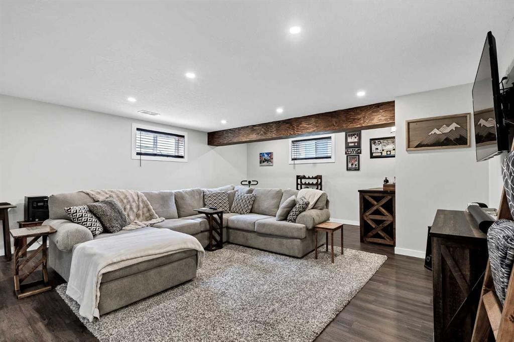 620 Pioneer Drive, Irricana, AB
