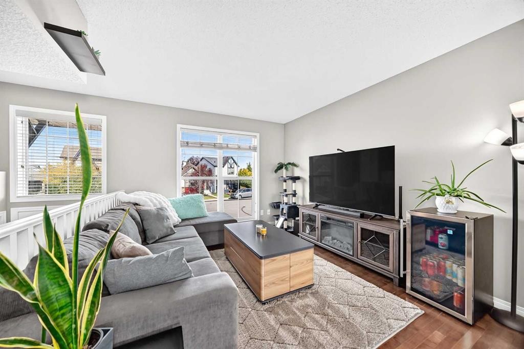 89 New Brighton Common Se, Calgary, AB