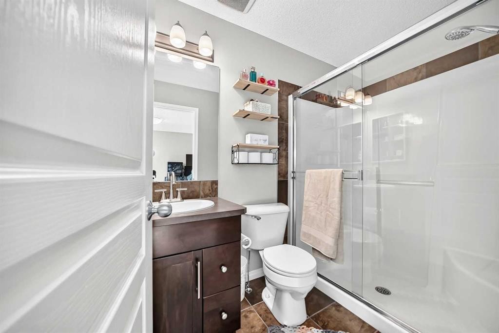 89 New Brighton Common Se, Calgary, AB