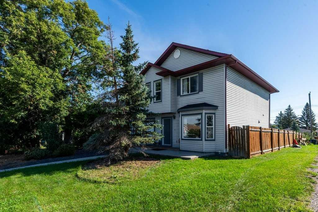 8034 24 Street Se, Calgary, AB