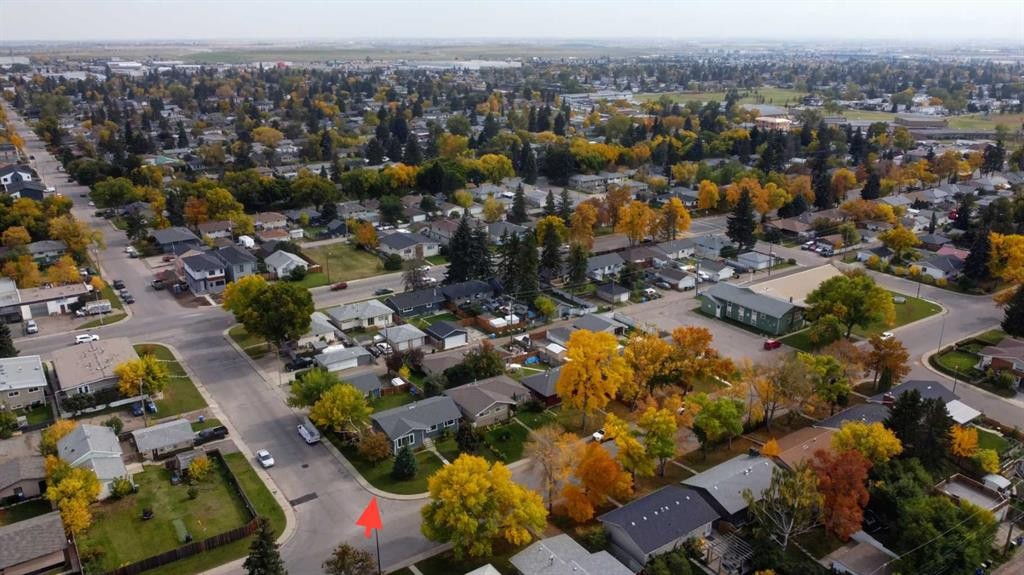 2202 35 Street Se, Calgary, AB