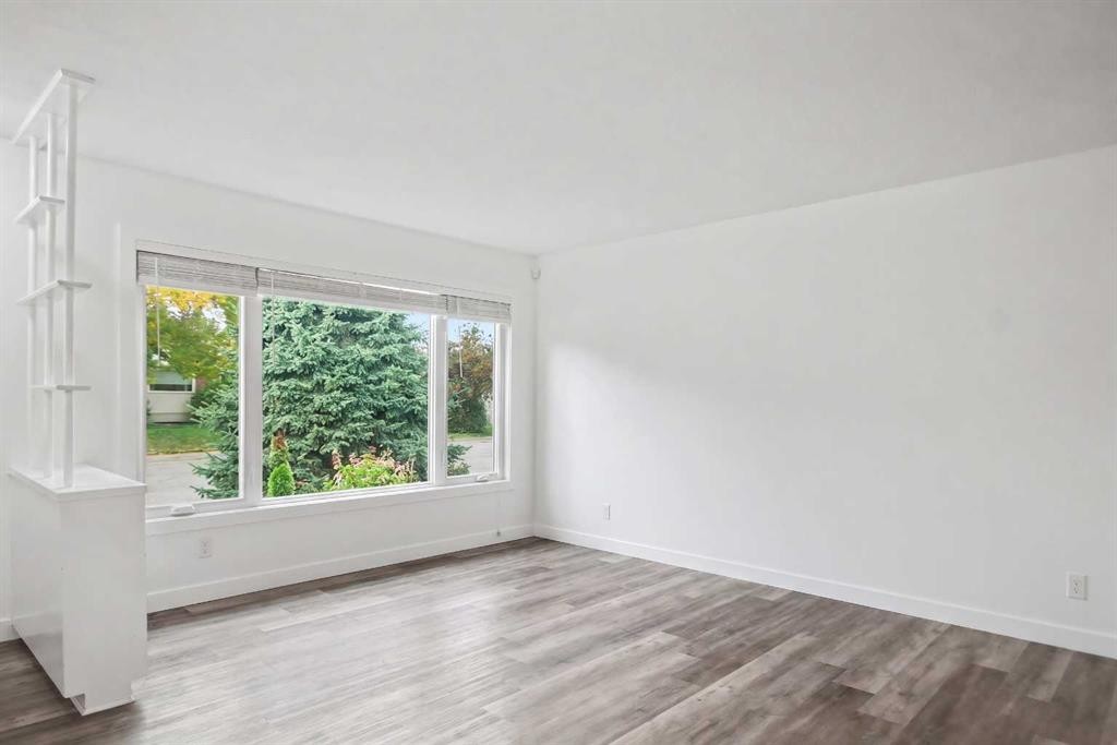 2202 35 Street Se, Calgary, AB