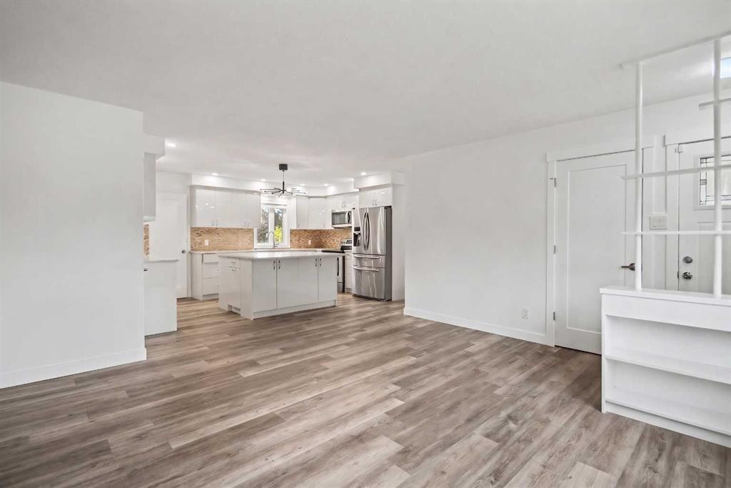 2202 35 Street Se, Calgary, AB