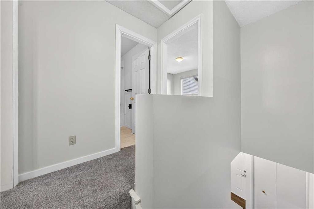33-64 Whitnel Court Ne, Calgary, AB