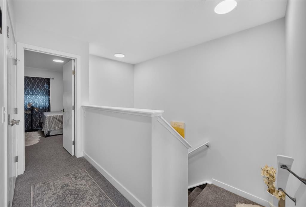 981 Mahogany Boulevard Se, Calgary, AB