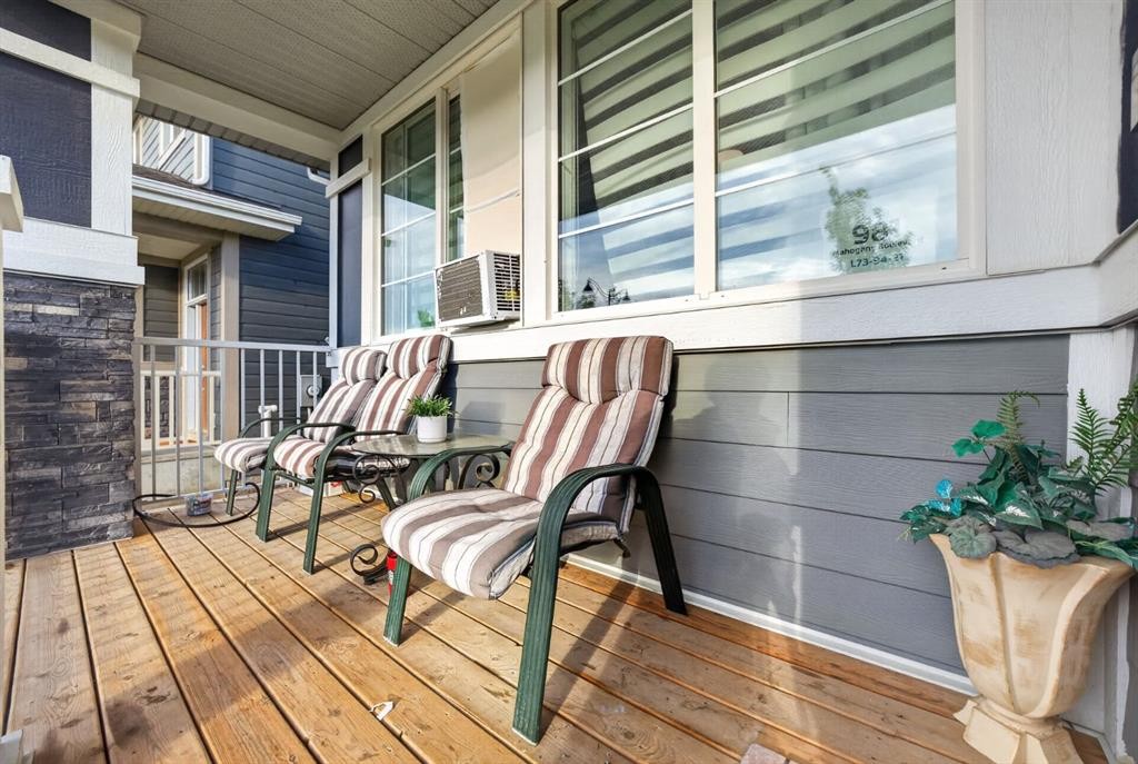 981 Mahogany Boulevard Se, Calgary, AB