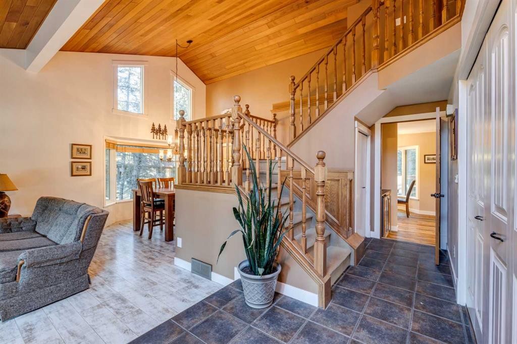 58 Wolf Drive, Rural Rocky View County, AB