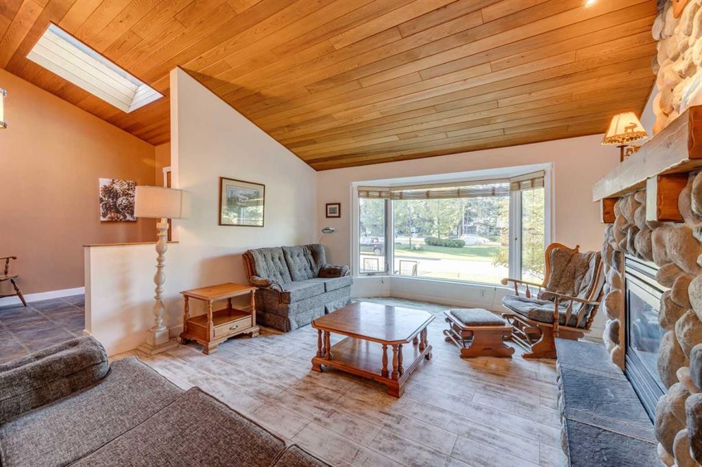 58 Wolf Drive, Rural Rocky View County, AB