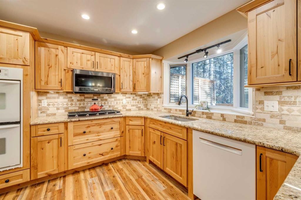 58 Wolf Drive, Rural Rocky View County, AB