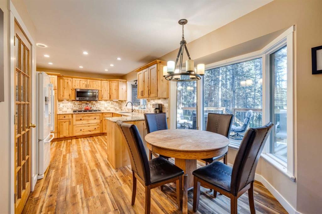 58 Wolf Drive, Rural Rocky View County, AB