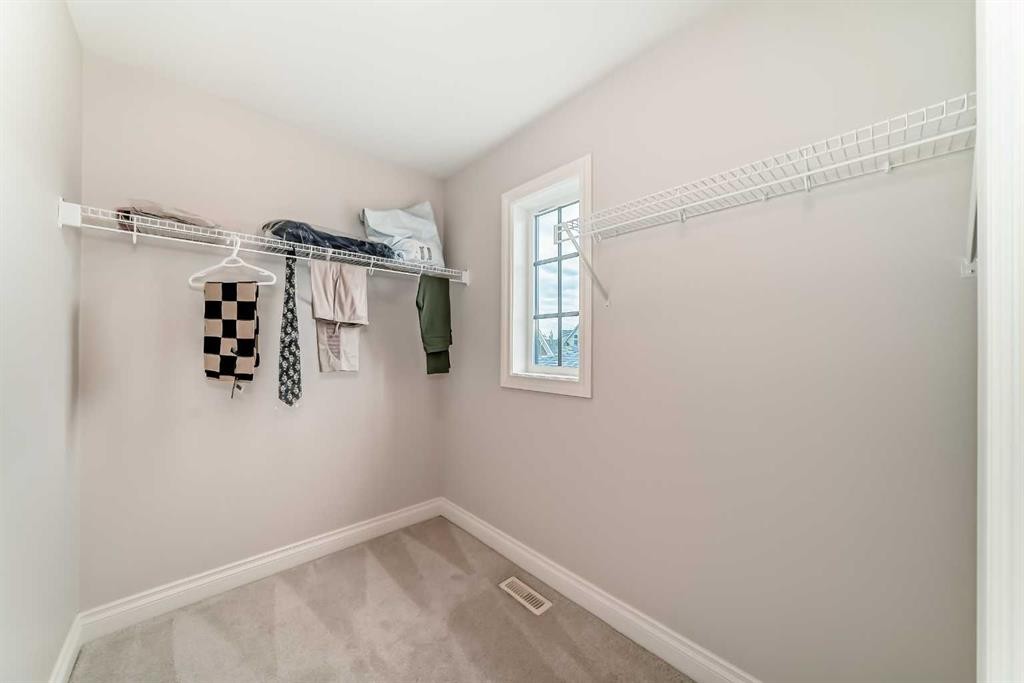 60 Hong Kong Road Sw, Calgary, AB