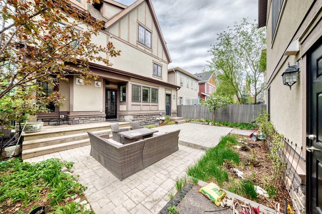 60 Hong Kong Road Sw, Calgary, AB