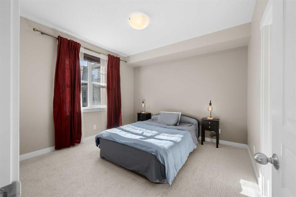 235 Mckenzie Towne Link Se, Calgary, AB