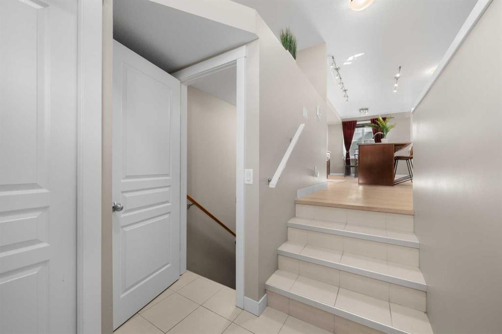 235 Mckenzie Towne Link Se, Calgary, AB