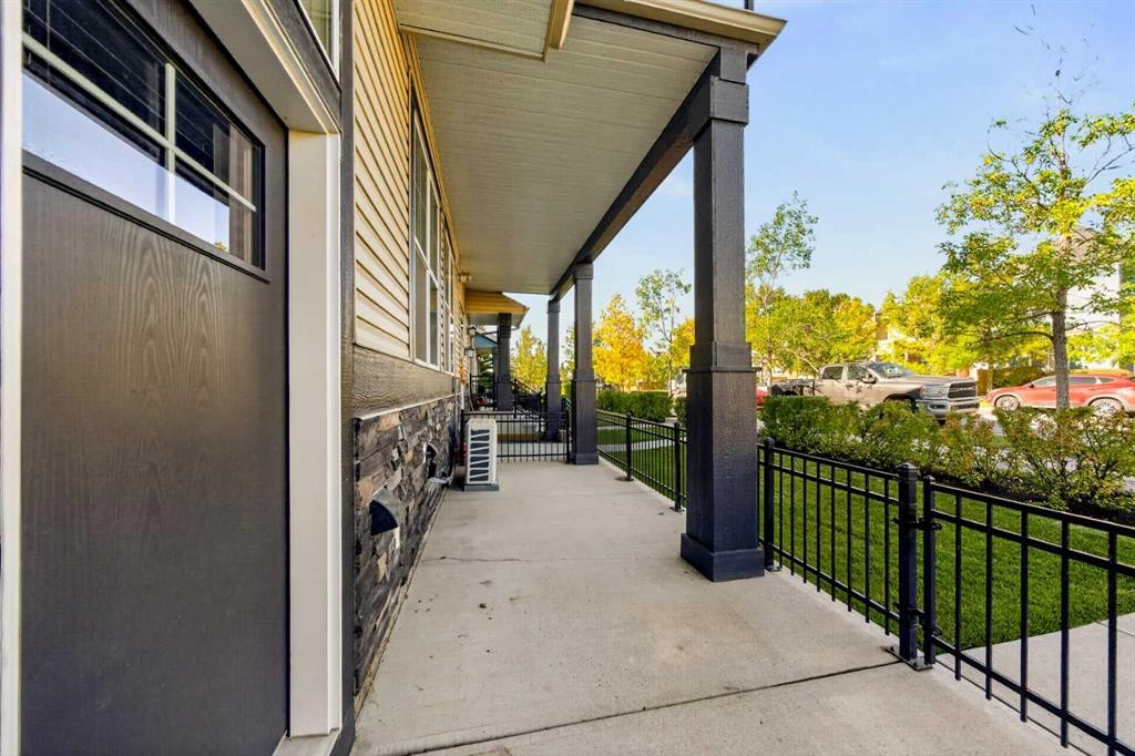 235 Mckenzie Towne Link Se, Calgary, AB