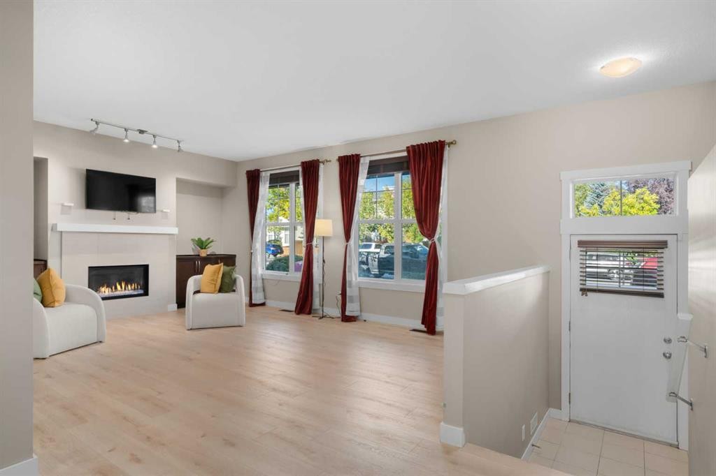 235 Mckenzie Towne Link Se, Calgary, AB