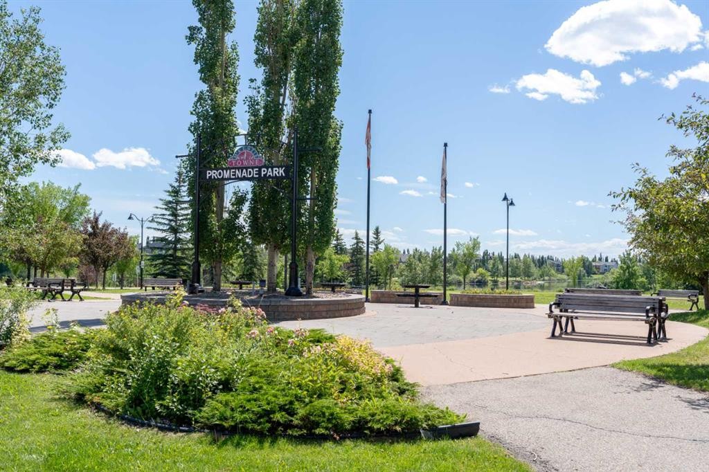 235 Mckenzie Towne Link Se, Calgary, AB
