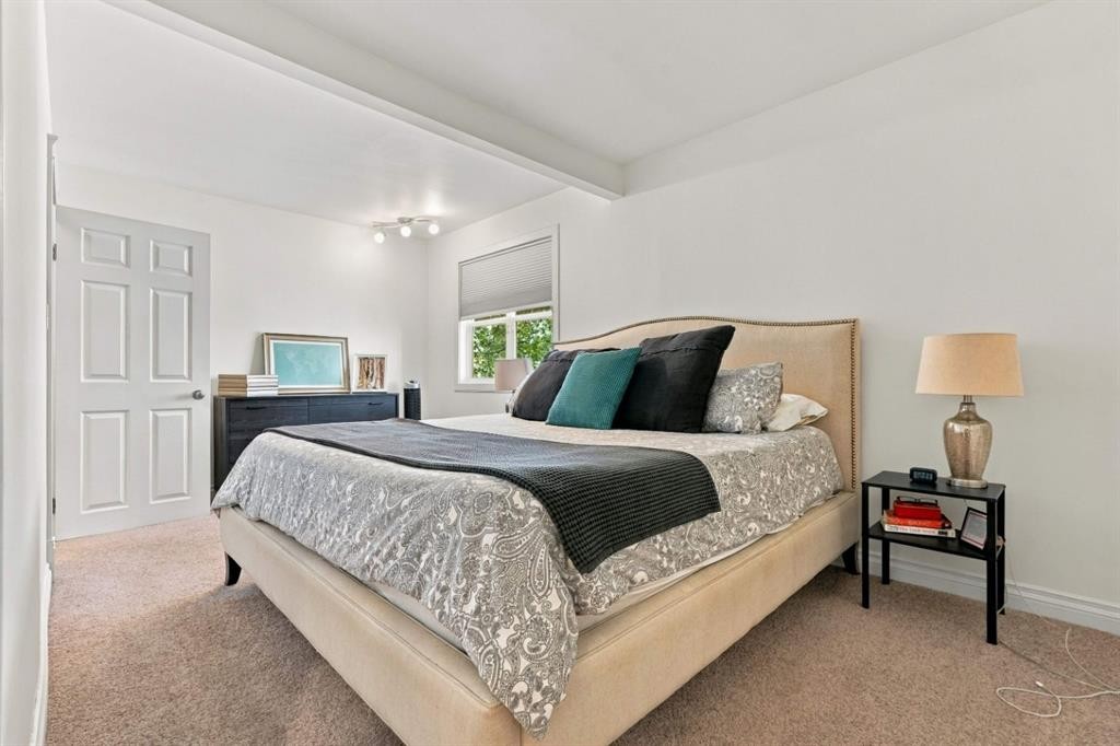 5432 Bannerman Drive Nw, Calgary, AB