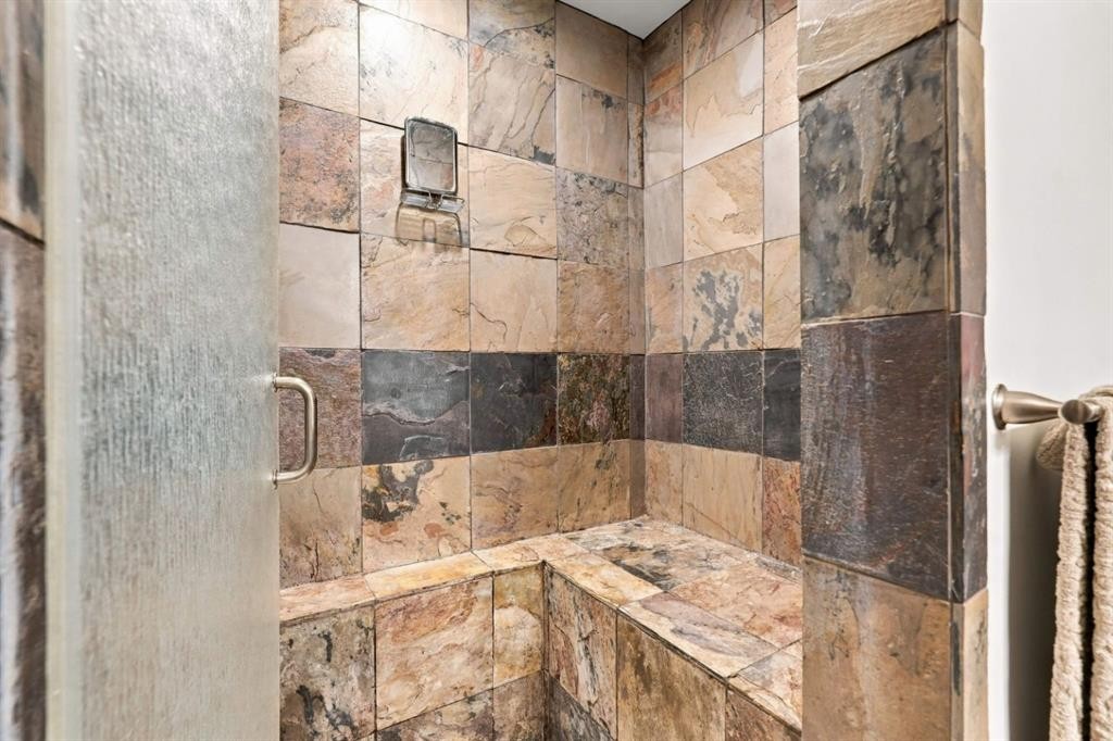 5432 Bannerman Drive Nw, Calgary, AB