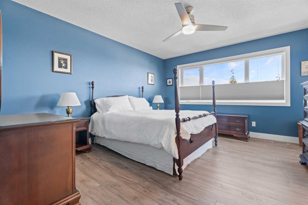 25 Cimarron Springs Court, Okotoks, AB