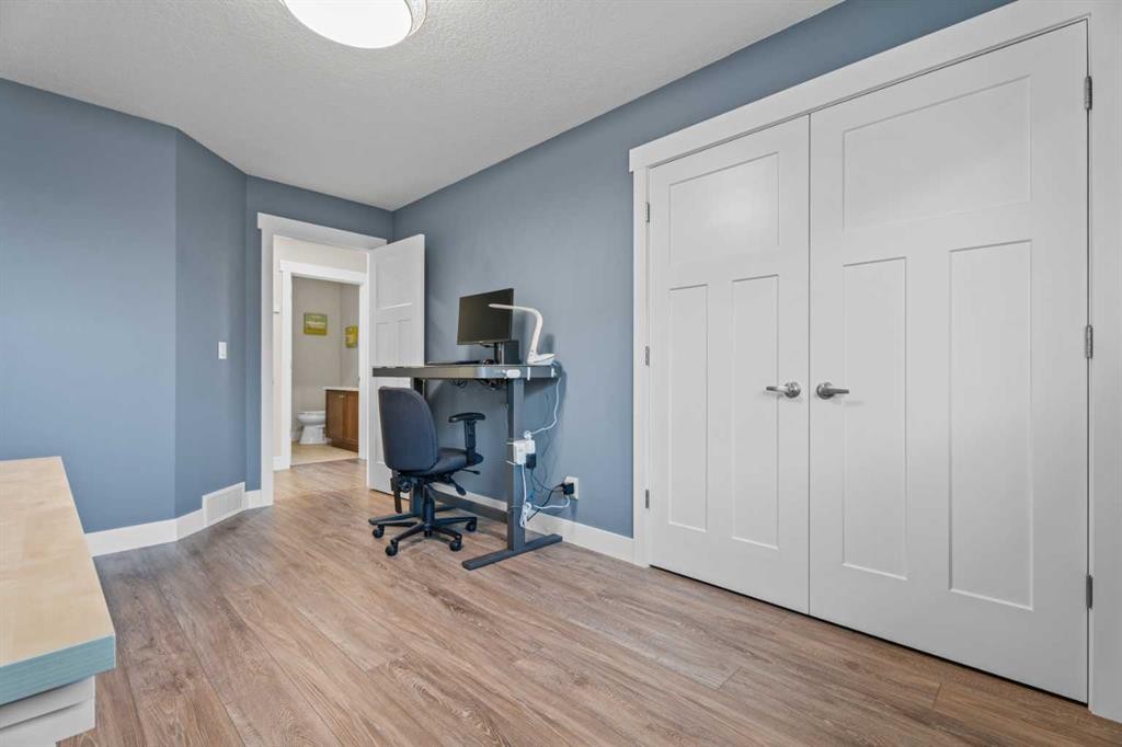 25 Cimarron Springs Court, Okotoks, AB