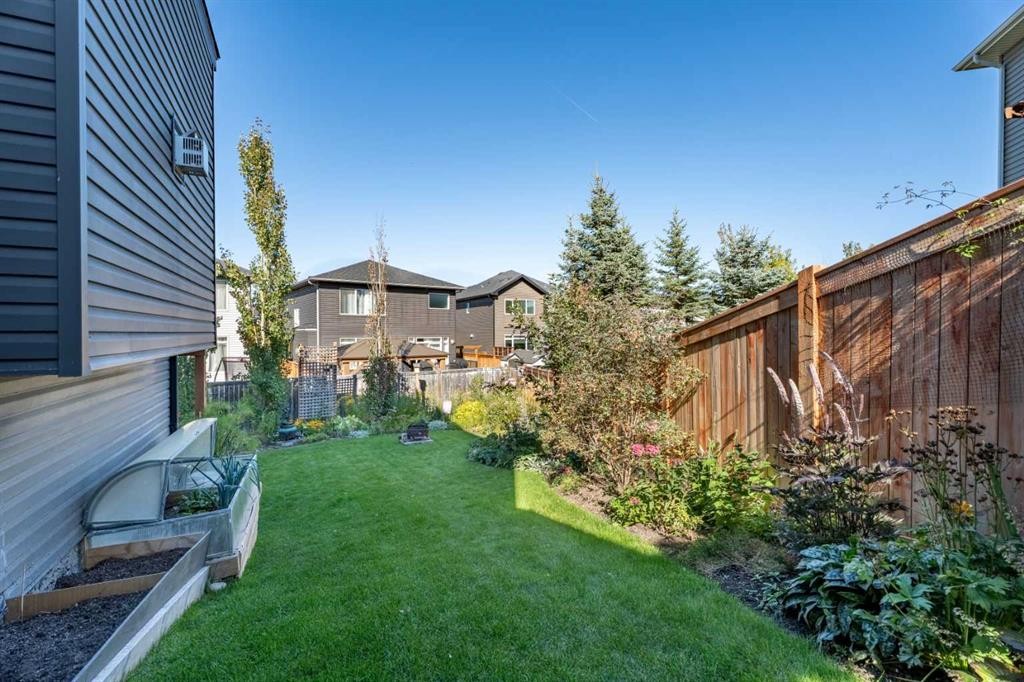 25 Cimarron Springs Court, Okotoks, AB