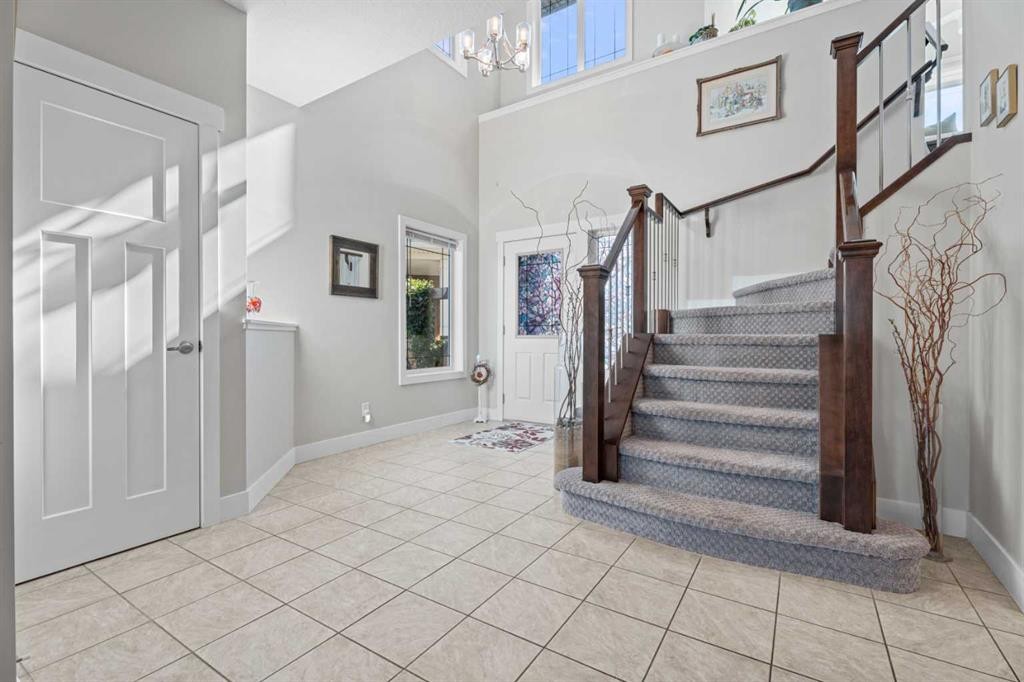 25 Cimarron Springs Court, Okotoks, AB