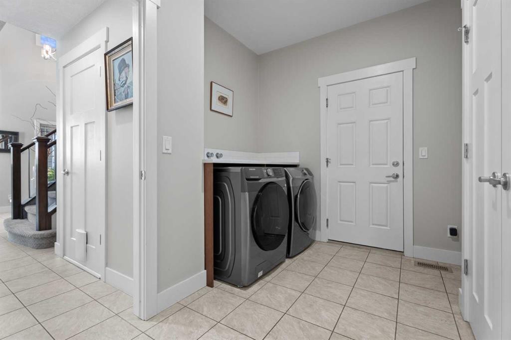 25 Cimarron Springs Court, Okotoks, AB