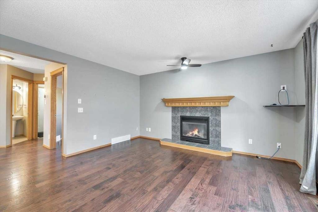 4 Aspen Landing, Strathmore, AB