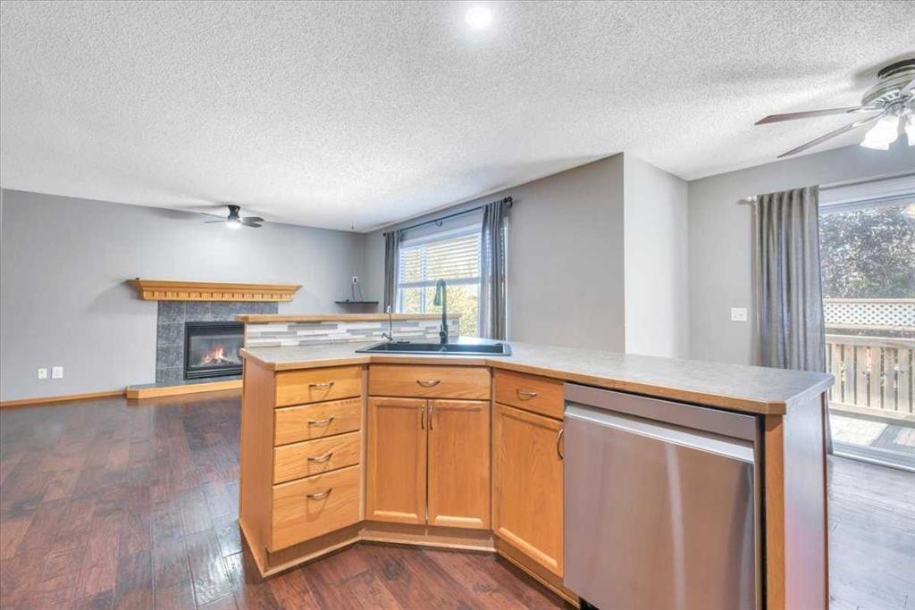 4 Aspen Landing, Strathmore, AB