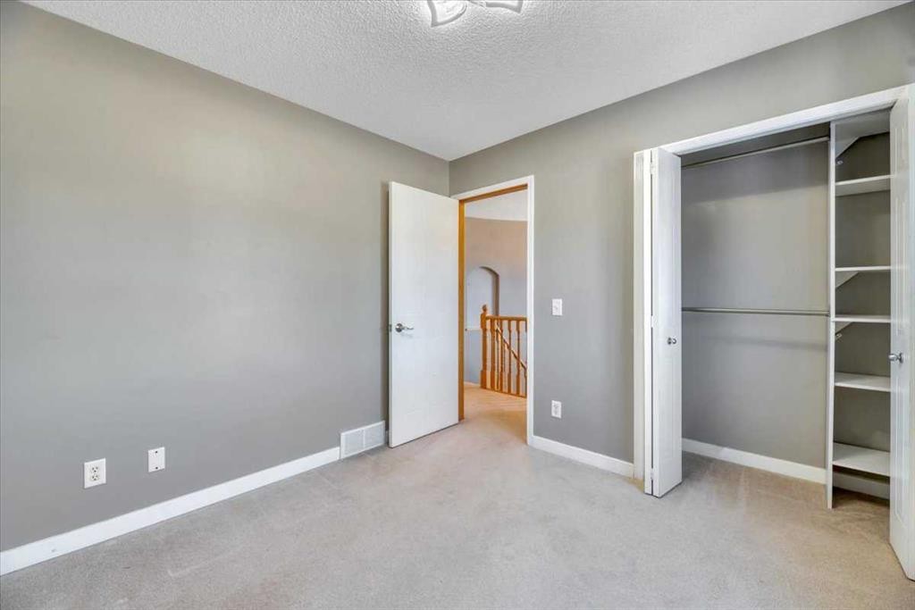 4 Aspen Landing, Strathmore, AB