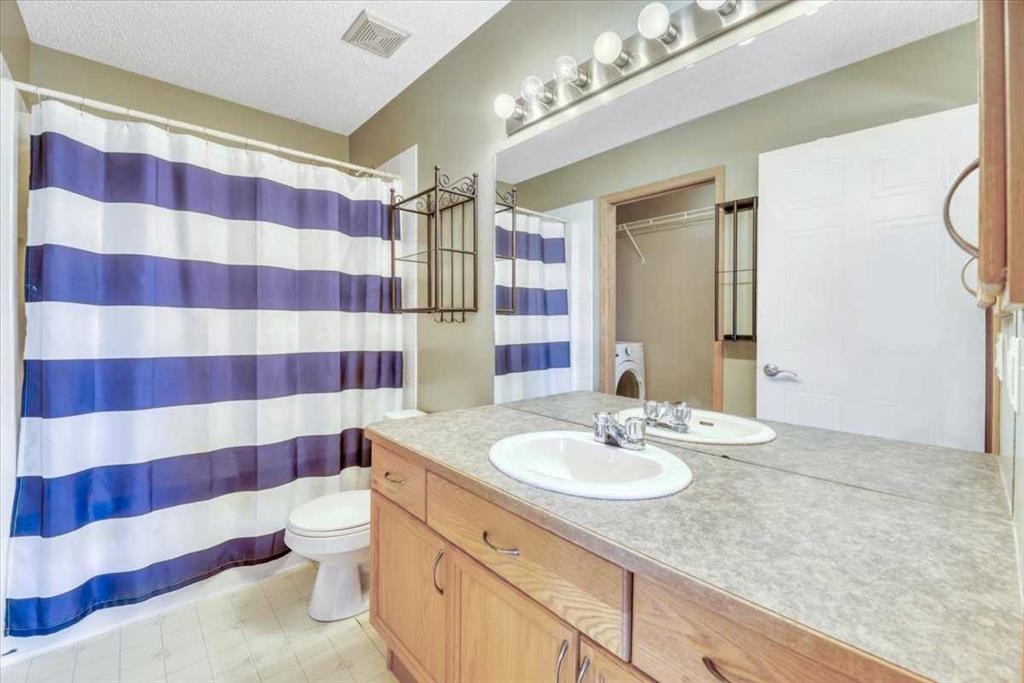 4 Aspen Landing, Strathmore, AB